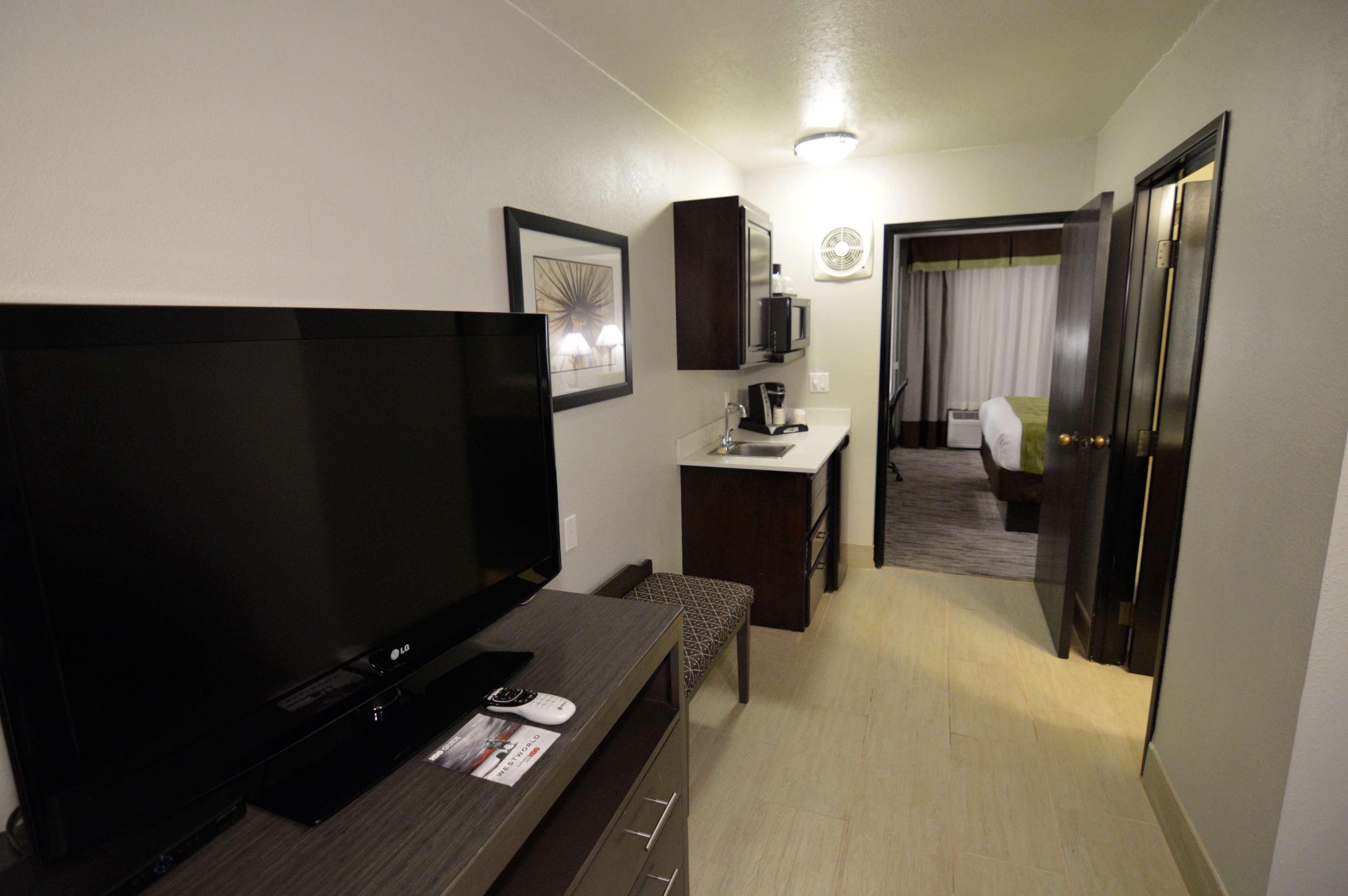 Best Western Plus Liberal Hotel & Suites Extérieur photo
